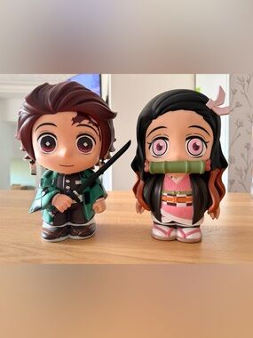 Demon Slayer Coin Bank: Tanjiro and Nezuko